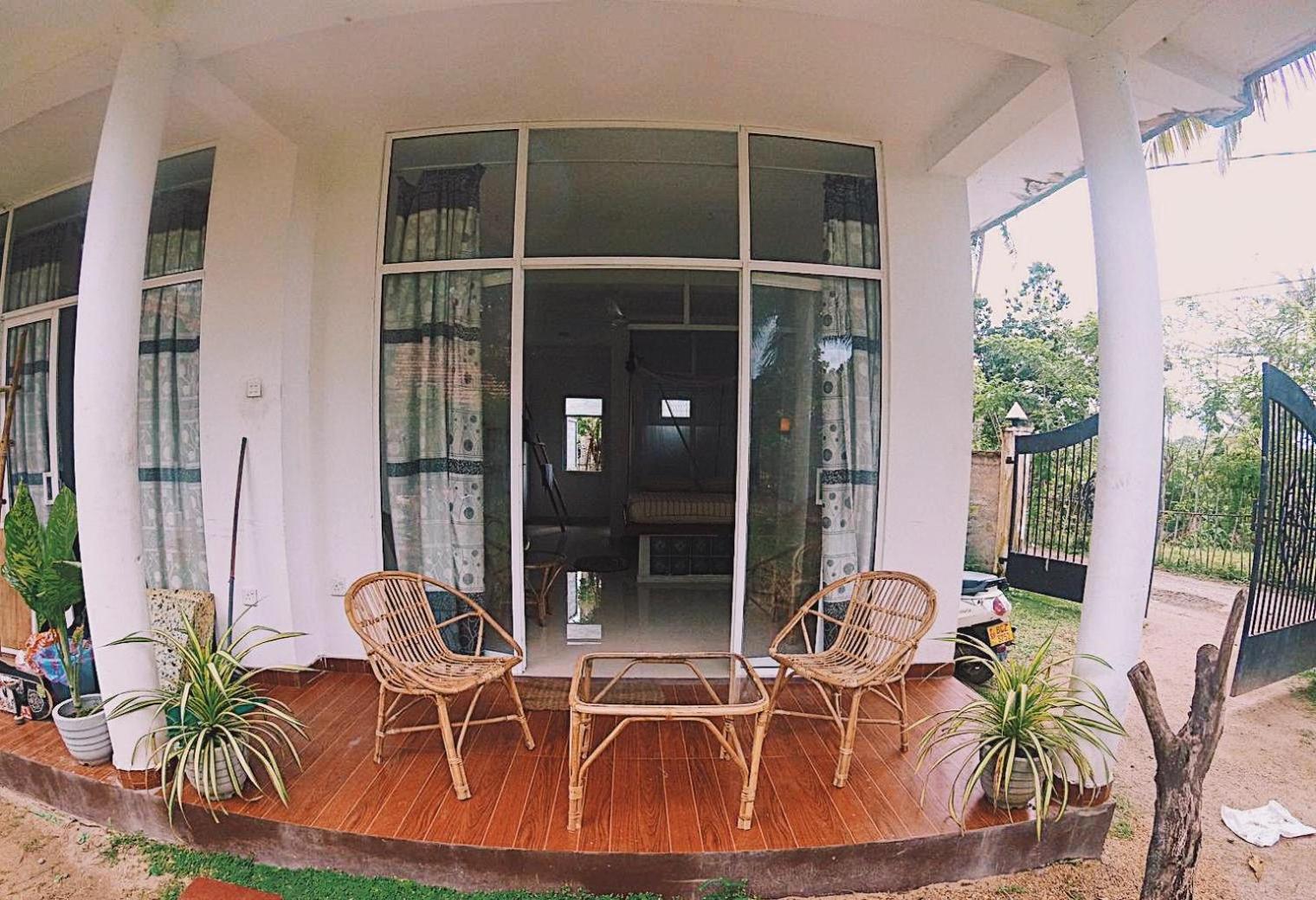 Lotus Surf House Hotel Midigama East Cameră foto