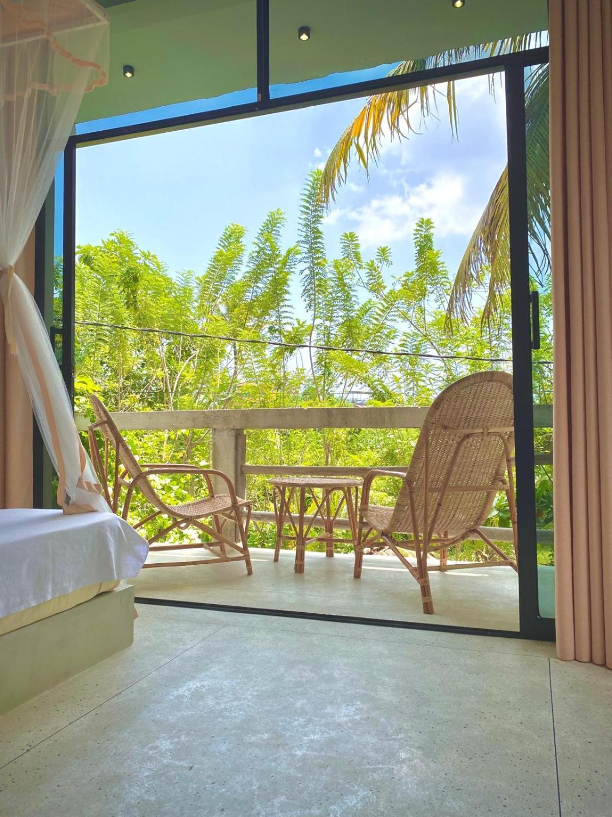 Lotus Surf House Hotel Midigama East Exterior foto