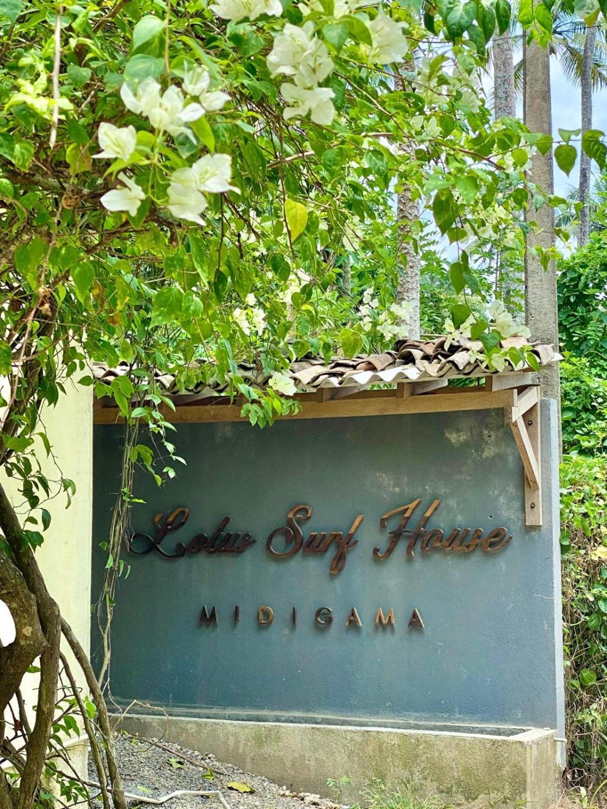 Lotus Surf House Hotel Midigama East Exterior foto