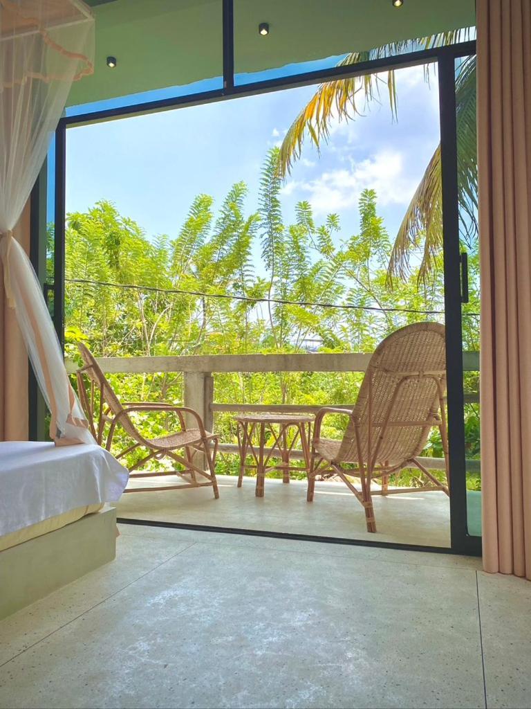 Lotus Surf House Hotel Midigama East Exterior foto